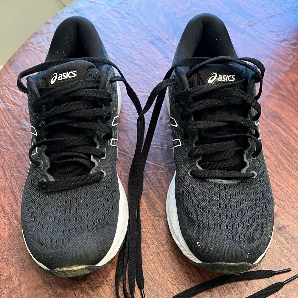 ASICS black gel cumulus sneakers Size 10